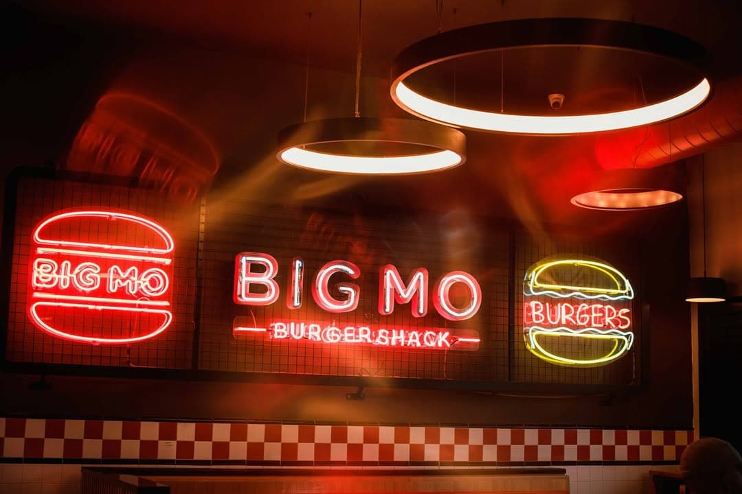 BIG MO burger photographed up close